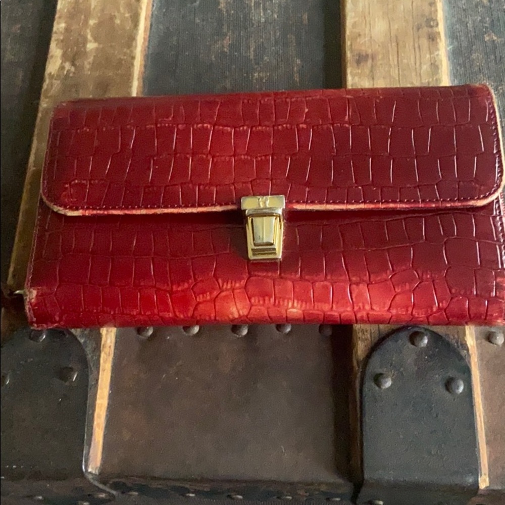 Gorgeous red Etienne Aigner red leather wa…